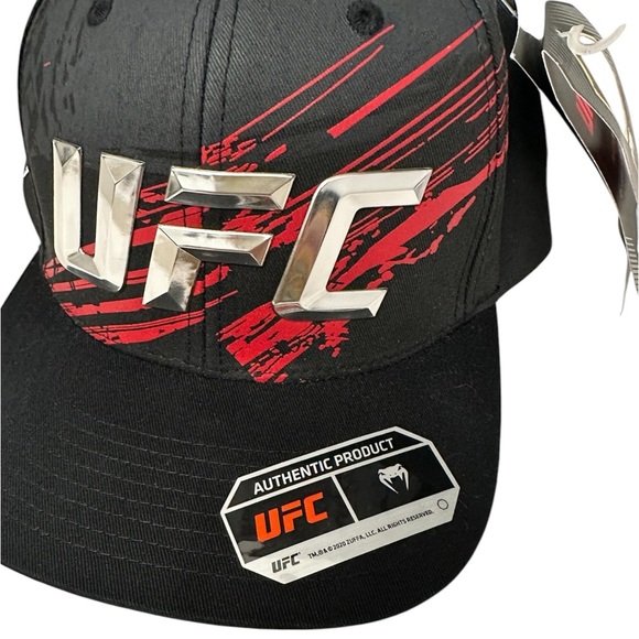 UFC Venum Authentic Fight Week 2.0 Unisex Hat Black Red Silver NWT $45 - Picture 7 of 10
